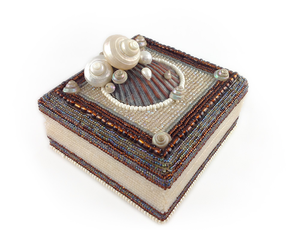 Pearly Taupe Box